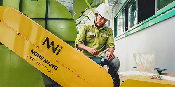 Đội lắp đặt NNI