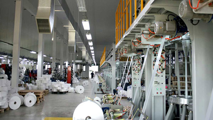 Sản xuất bao bì nhựa.