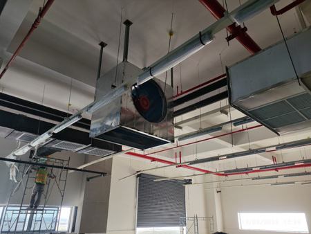 Nghệ Năng thi công hệ thống hút khói và hút mùi WC